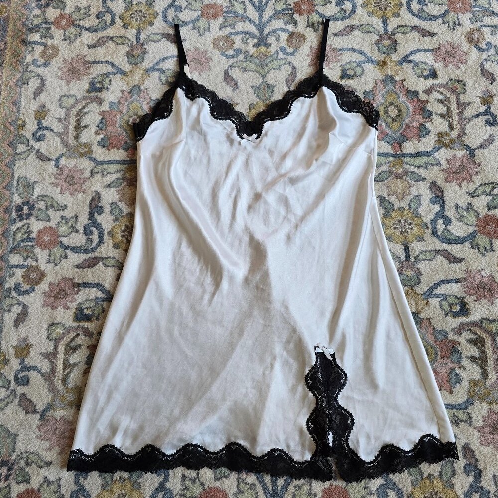 Victoria's Secret White Satin Black Lace Slip Women's L